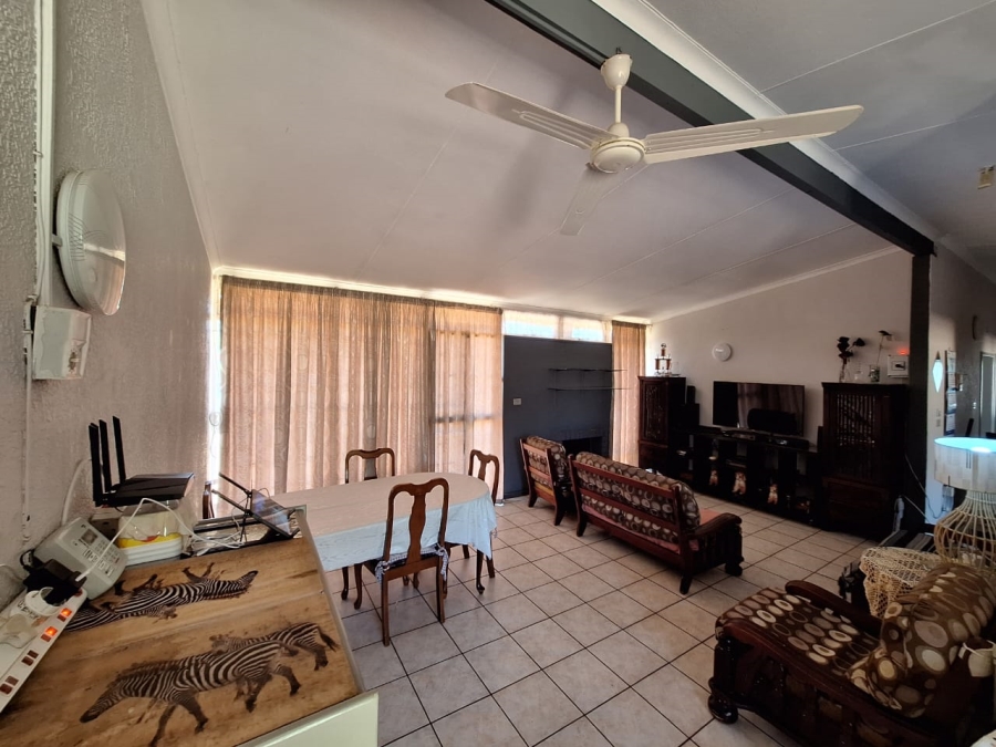 4 Bedroom Property for Sale in Westonaria Gauteng