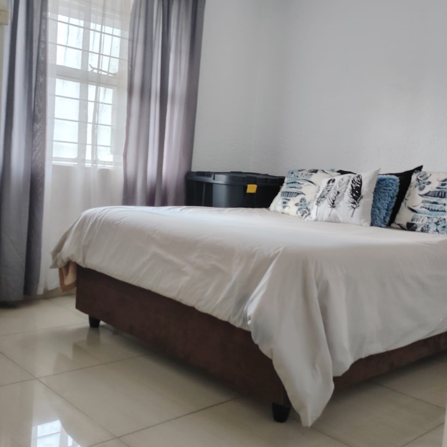 2 Bedroom Property for Sale in Vorna Valley Gauteng