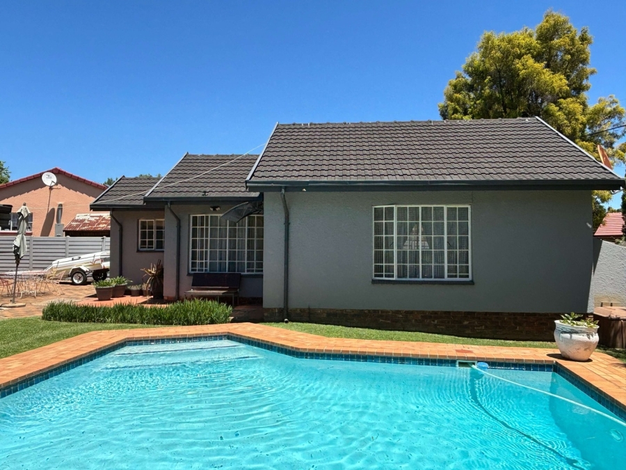 4 Bedroom Property for Sale in Atlasville Gauteng