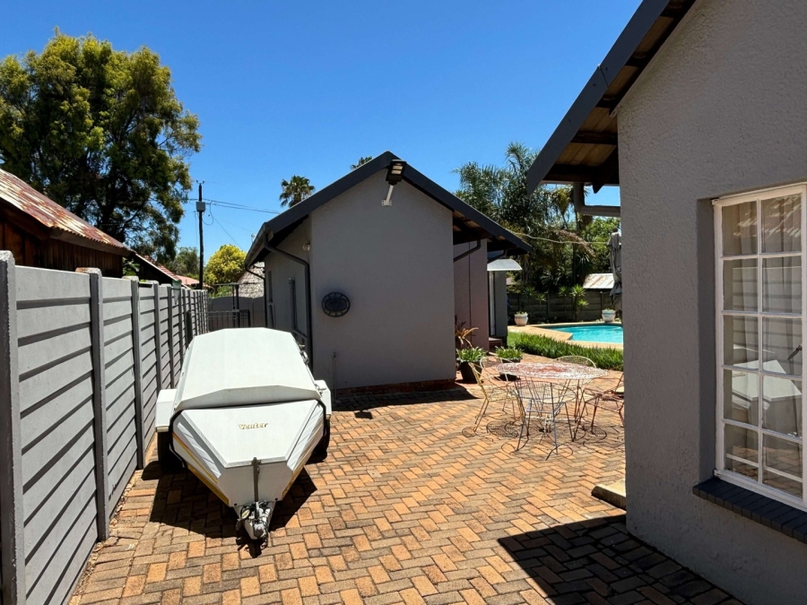 4 Bedroom Property for Sale in Atlasville Gauteng