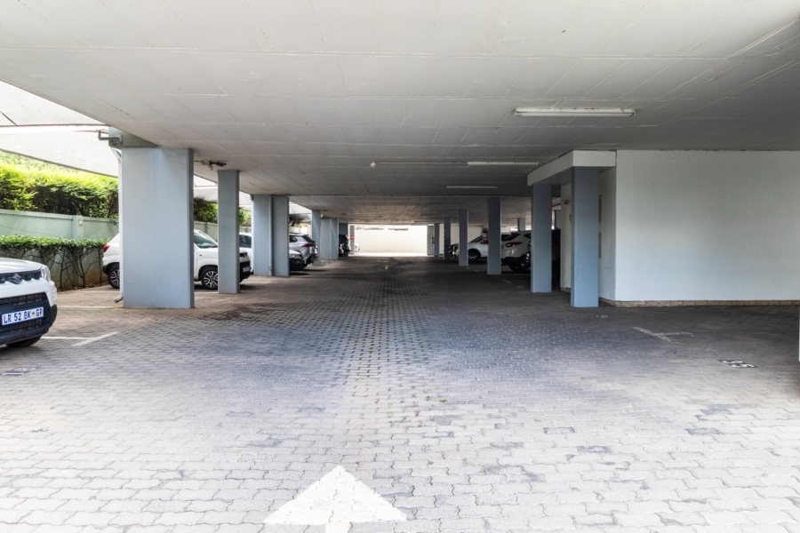 To Let commercial Property for Rent in Lakefield Gauteng