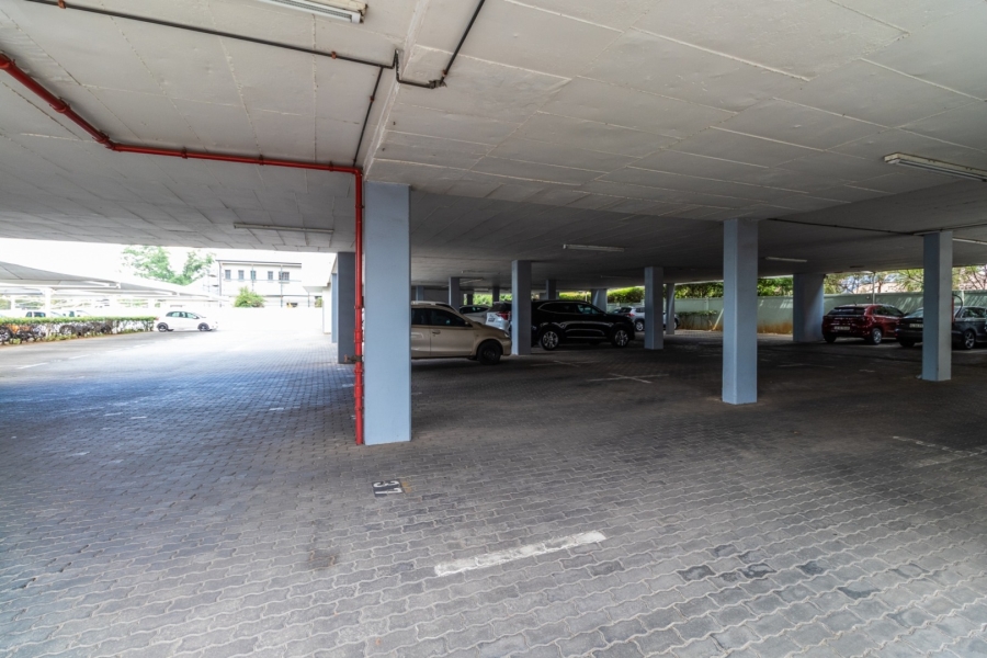 To Let commercial Property for Rent in Lakefield Gauteng