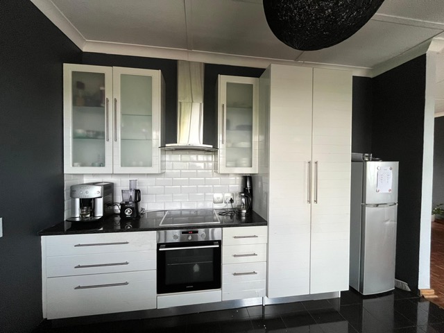 To Let 2 Bedroom Property for Rent in Craighall Park Gauteng