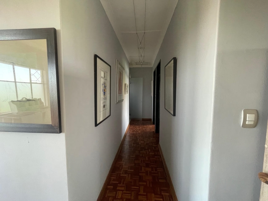 To Let 2 Bedroom Property for Rent in Craighall Park Gauteng