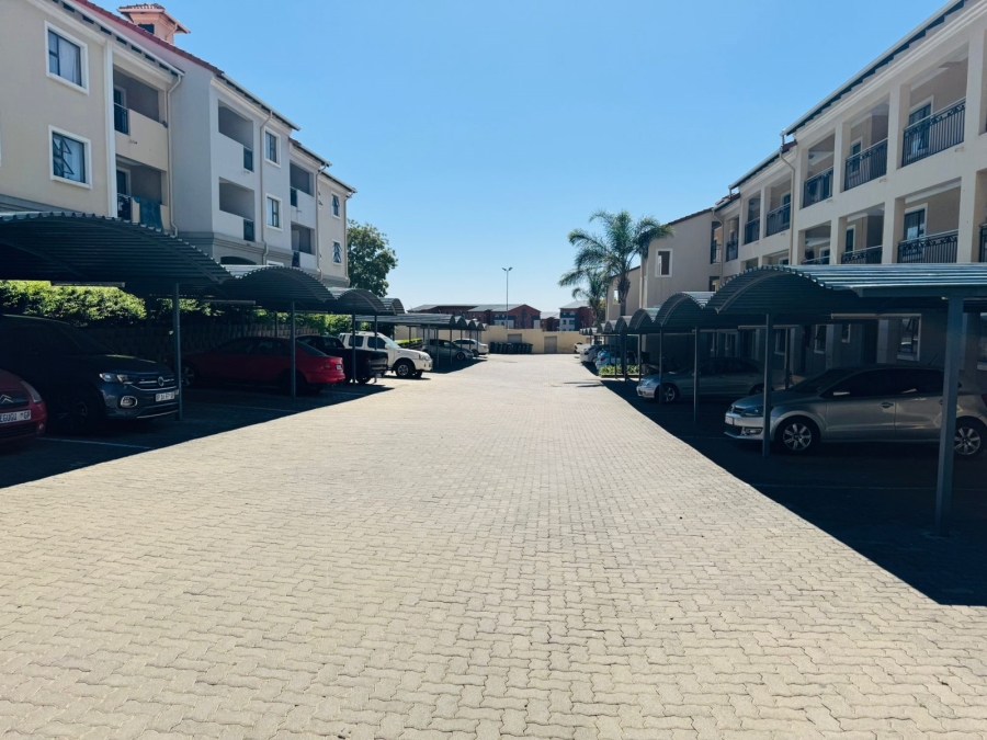 To Let 1 Bedroom Property for Rent in Halfway House Gauteng