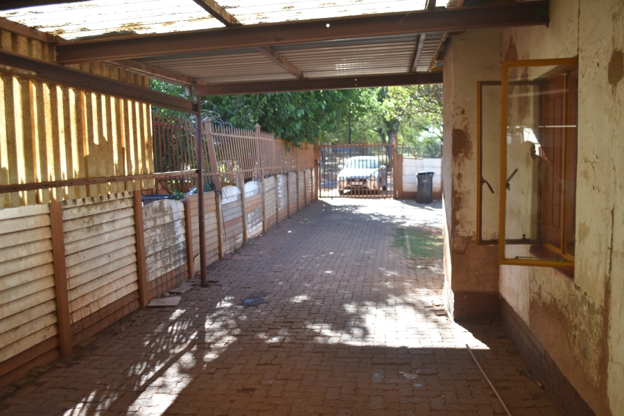 9 Bedroom Property for Sale in Proclamation Hill Gauteng