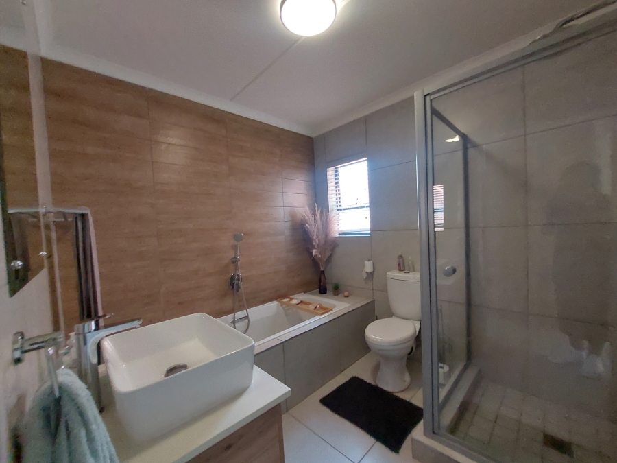 2 Bedroom Property for Sale in Irene Gauteng