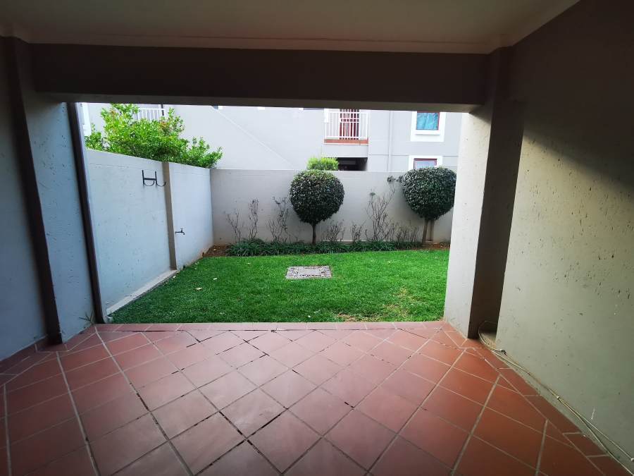 To Let 2 Bedroom Property for Rent in Bryanston Gauteng