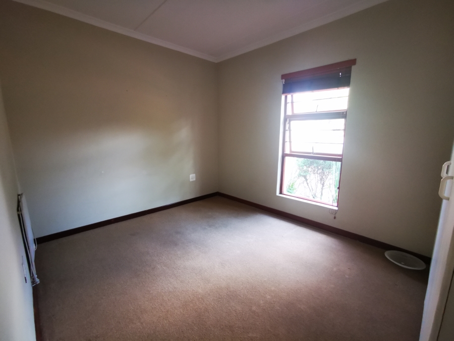 To Let 2 Bedroom Property for Rent in Bryanston Gauteng