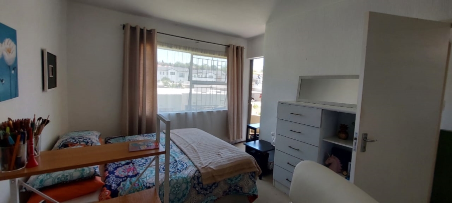 2 Bedroom Property for Sale in Weltevreden Gauteng