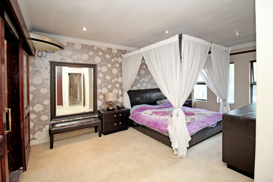 4 Bedroom Property for Sale in Morningside Manor Gauteng