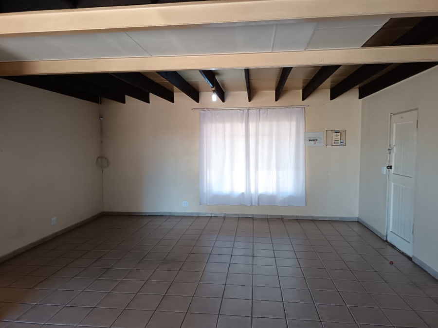 To Let 3 Bedroom Property for Rent in Kookrus Gauteng