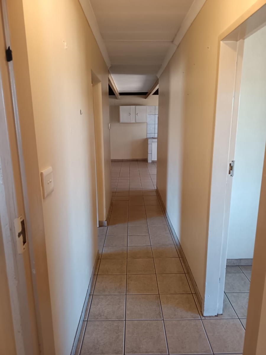 To Let 3 Bedroom Property for Rent in Kookrus Gauteng