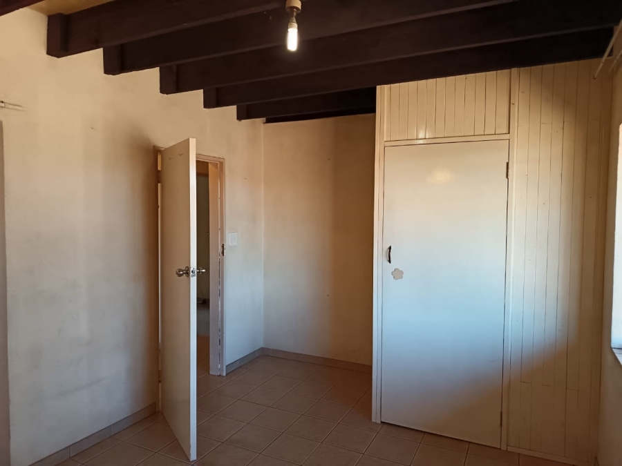 To Let 3 Bedroom Property for Rent in Kookrus Gauteng