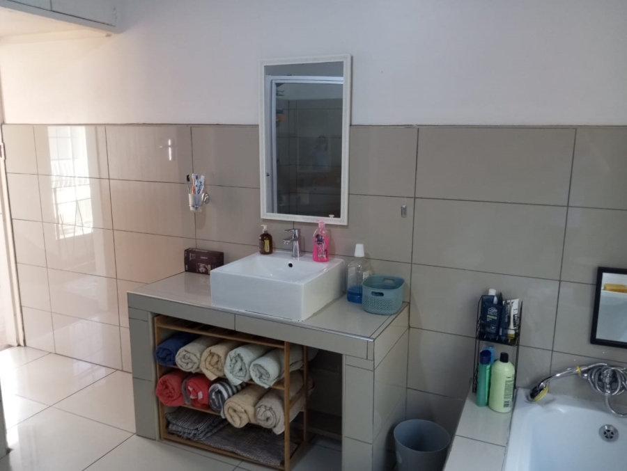 3 Bedroom Property for Sale in Kenmare Gauteng