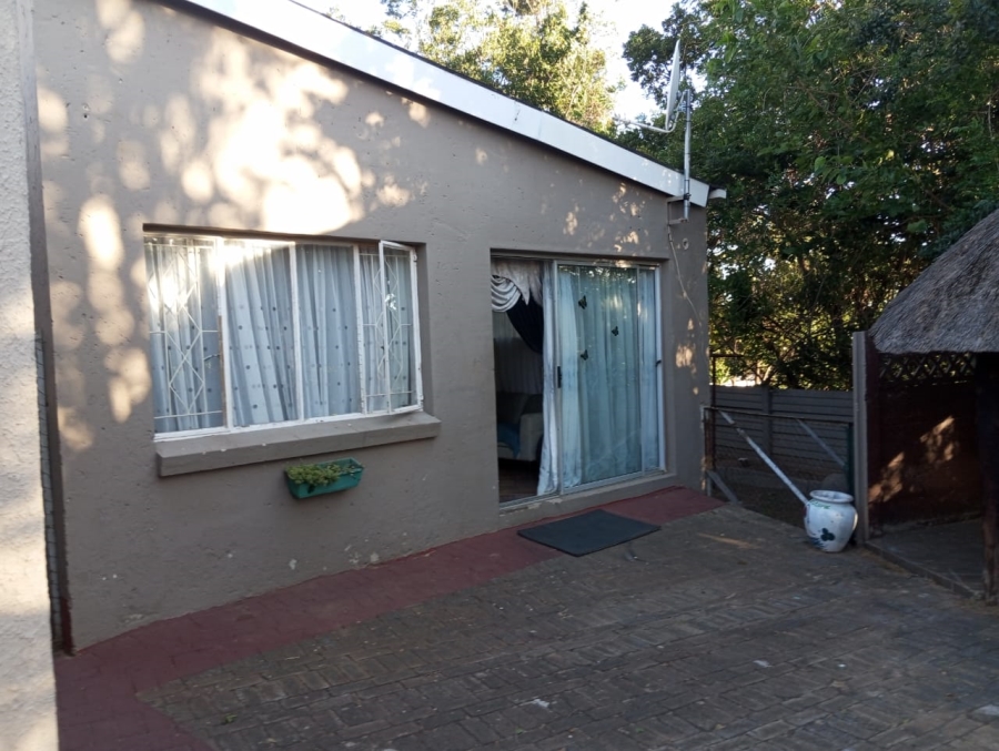 3 Bedroom Property for Sale in Kenmare Gauteng