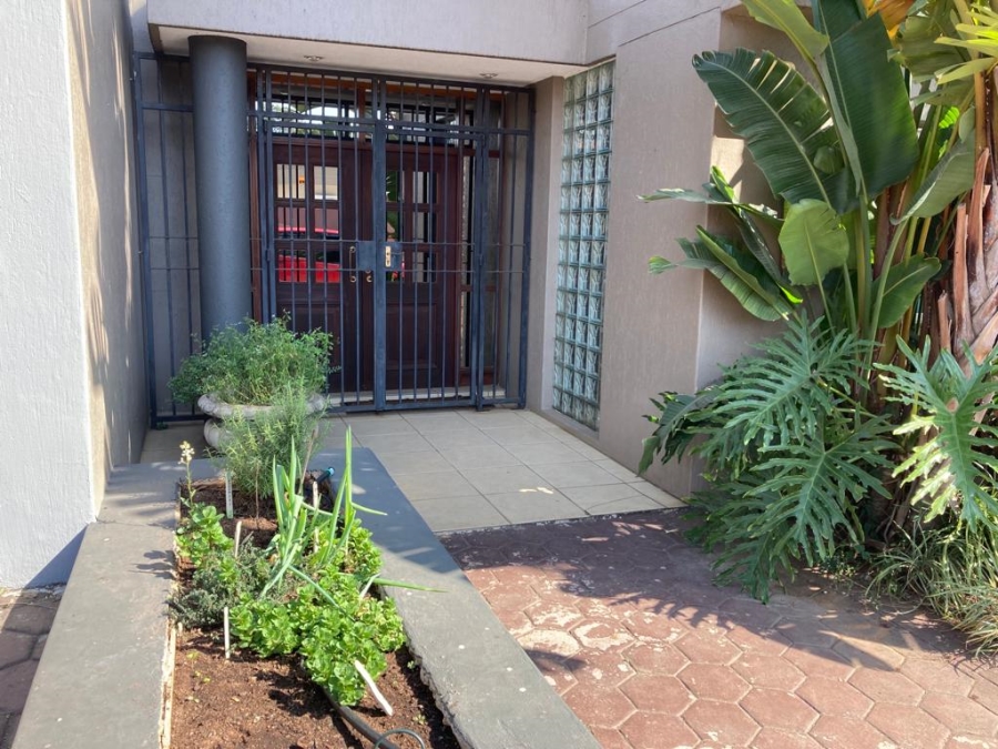 To Let 3 Bedroom Property for Rent in Brummeria Gauteng