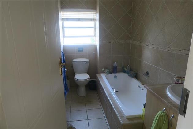 To Let 3 Bedroom Property for Rent in Brummeria Gauteng