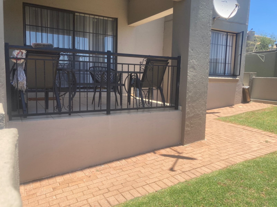 2 Bedroom Property for Sale in Willowbrook Gauteng