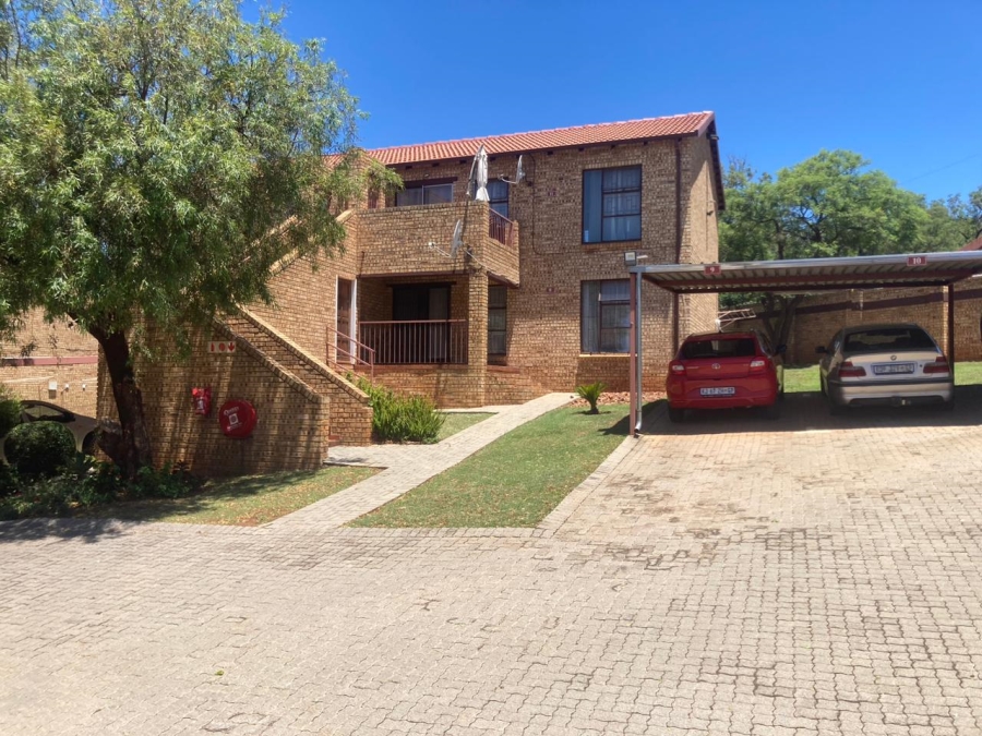 2 Bedroom Property for Sale in Amorosa Gauteng