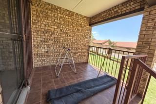 2 Bedroom Property for Sale in Amorosa Gauteng