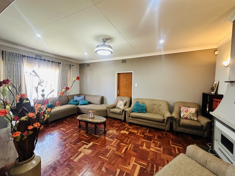 4 Bedroom Property for Sale in Florentia Gauteng