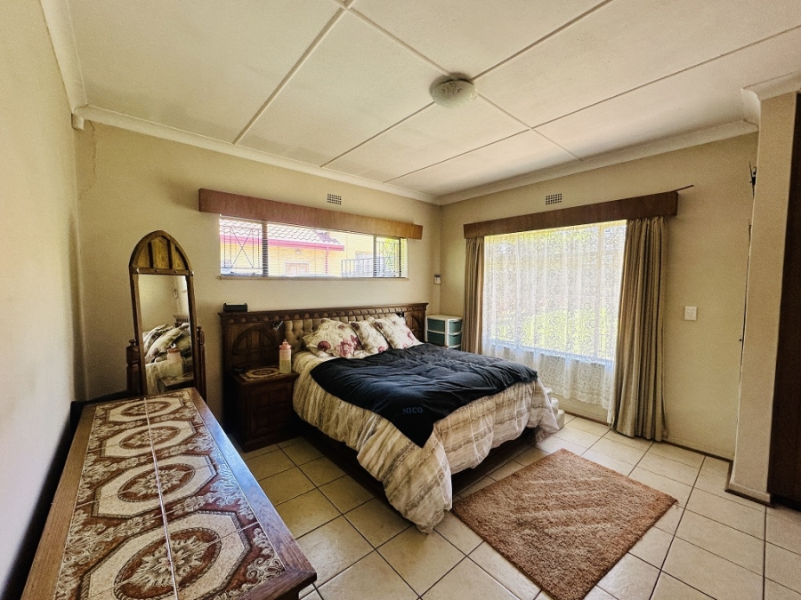 4 Bedroom Property for Sale in Florentia Gauteng