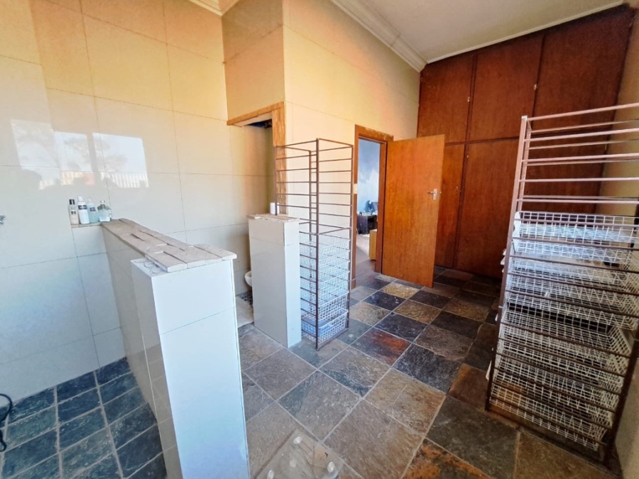 5 Bedroom Property for Sale in Salies Village Gauteng