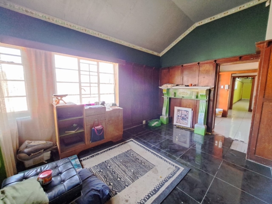 5 Bedroom Property for Sale in Salies Village Gauteng