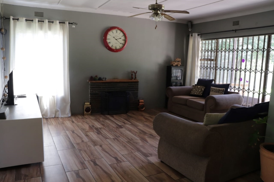 To Let 3 Bedroom Property for Rent in Mimosa Park Gauteng