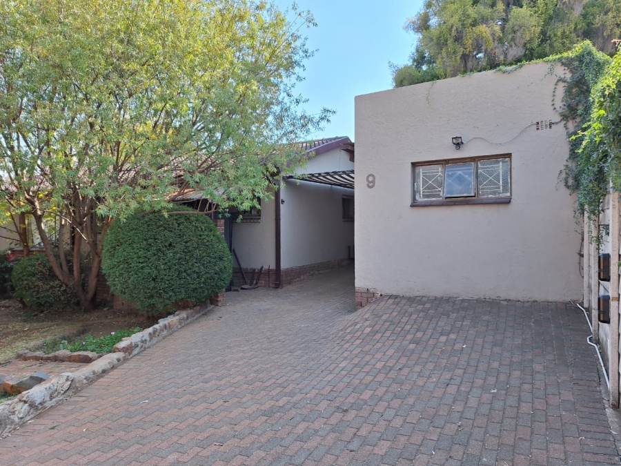 To Let 3 Bedroom Property for Rent in Mimosa Park Gauteng