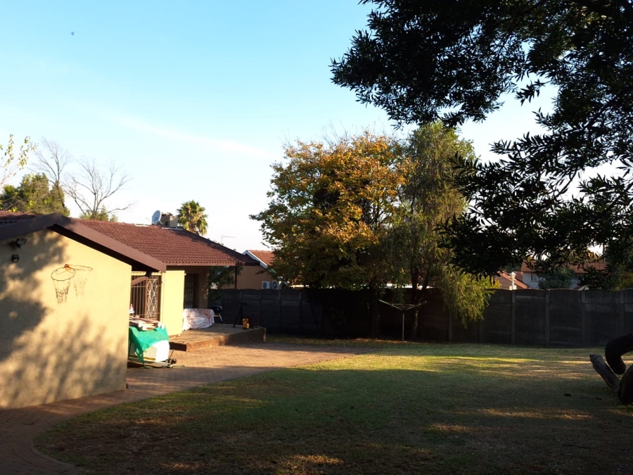 To Let 3 Bedroom Property for Rent in Mimosa Park Gauteng