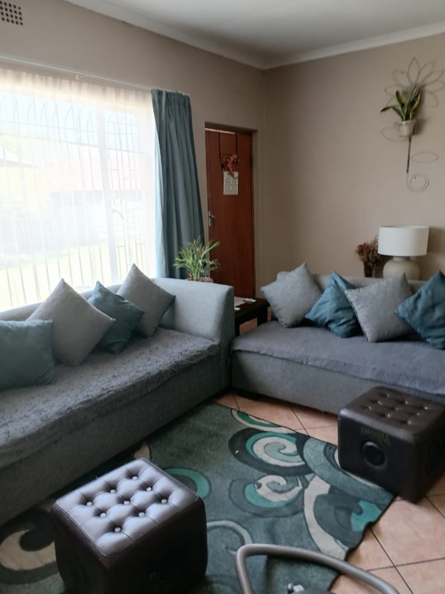 To Let 3 Bedroom Property for Rent in Norkem Park Gauteng