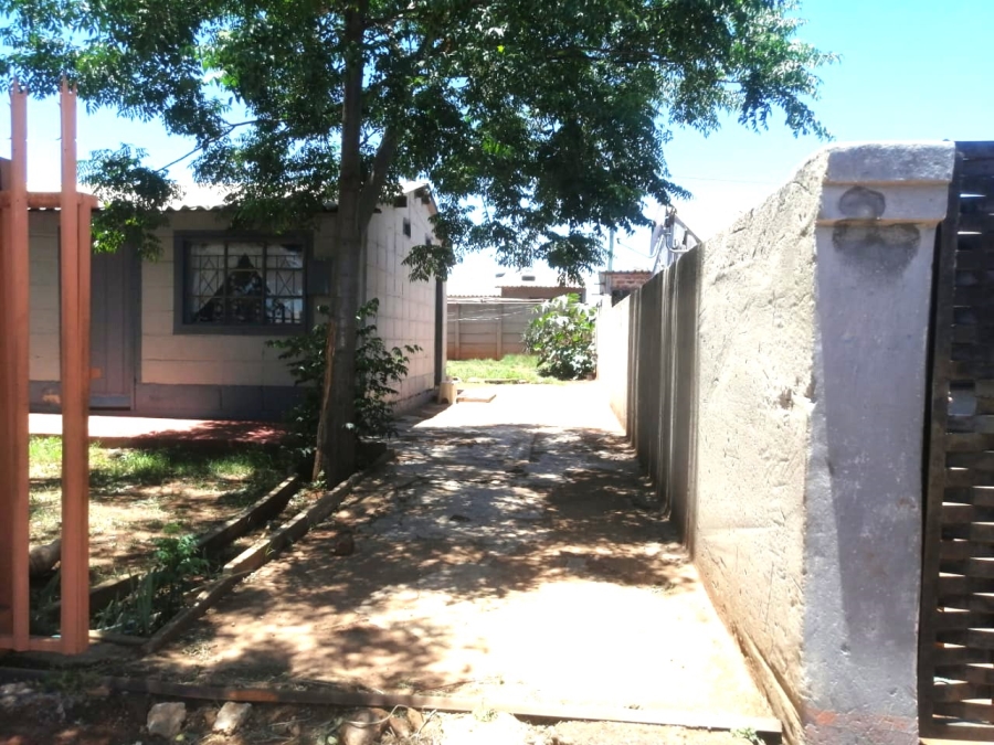 2 Bedroom Property for Sale in Vosloorus Gauteng