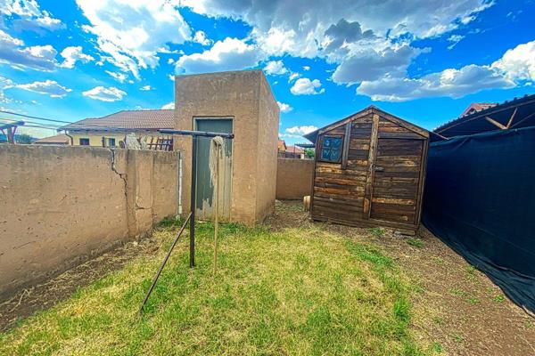 3 Bedroom Property for Sale in Rosslyn Gauteng