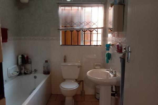 3 Bedroom Property for Sale in Ninapark Gauteng