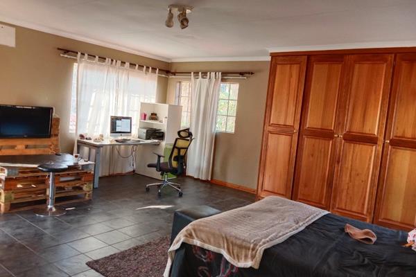 3 Bedroom Property for Sale in Ninapark Gauteng