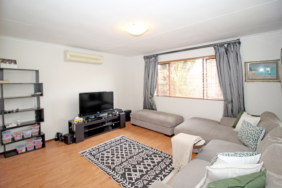 3 Bedroom Property for Sale in Halfway Gardens Gauteng