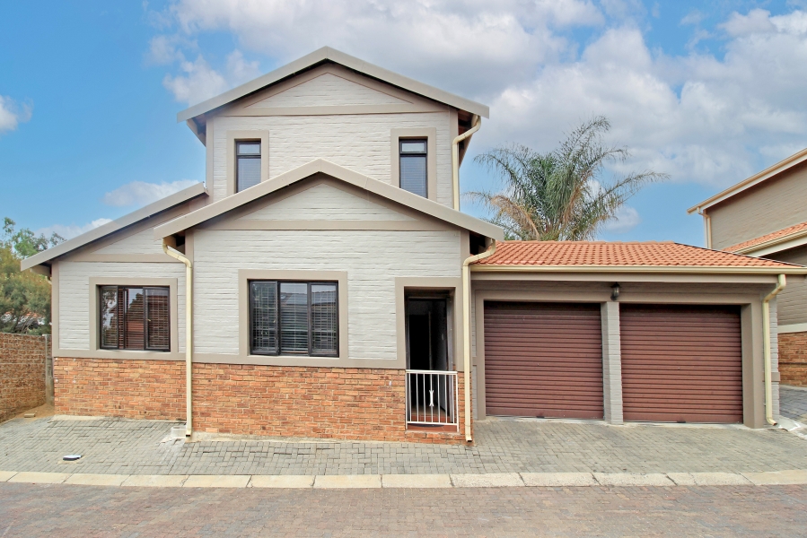 3 Bedroom Property for Sale in Halfway Gardens Gauteng