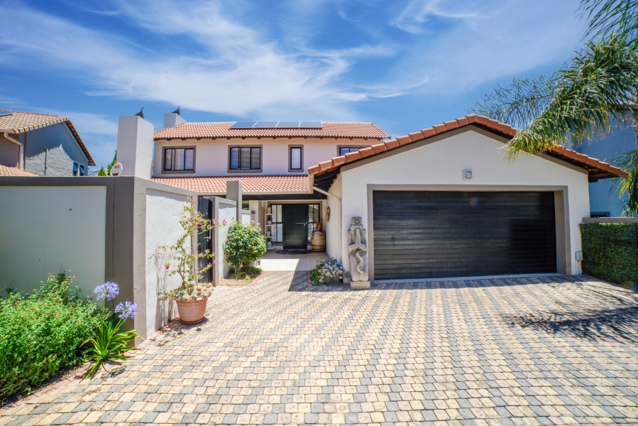 3 Bedroom Property for Sale in Dainfern Gauteng