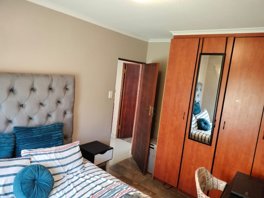 2 Bedroom Property for Sale in Montana Tuine Gauteng