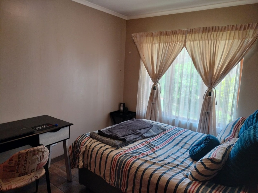 2 Bedroom Property for Sale in Montana Tuine Gauteng