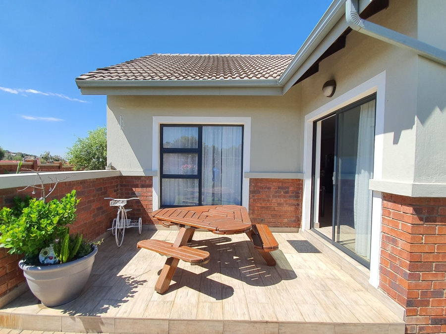 To Let 2 Bedroom Property for Rent in Meyersdal Gauteng