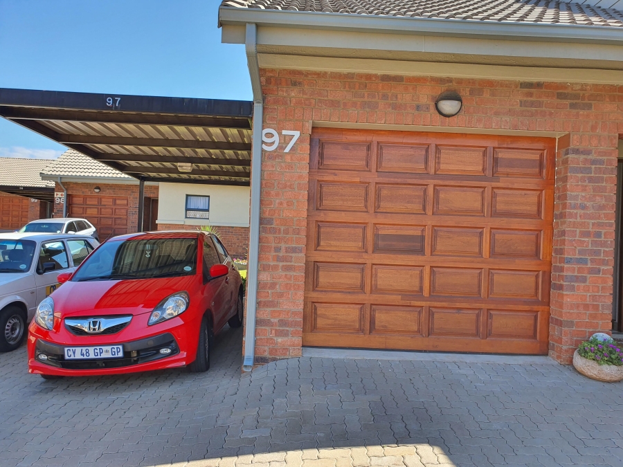 To Let 2 Bedroom Property for Rent in Meyersdal Gauteng