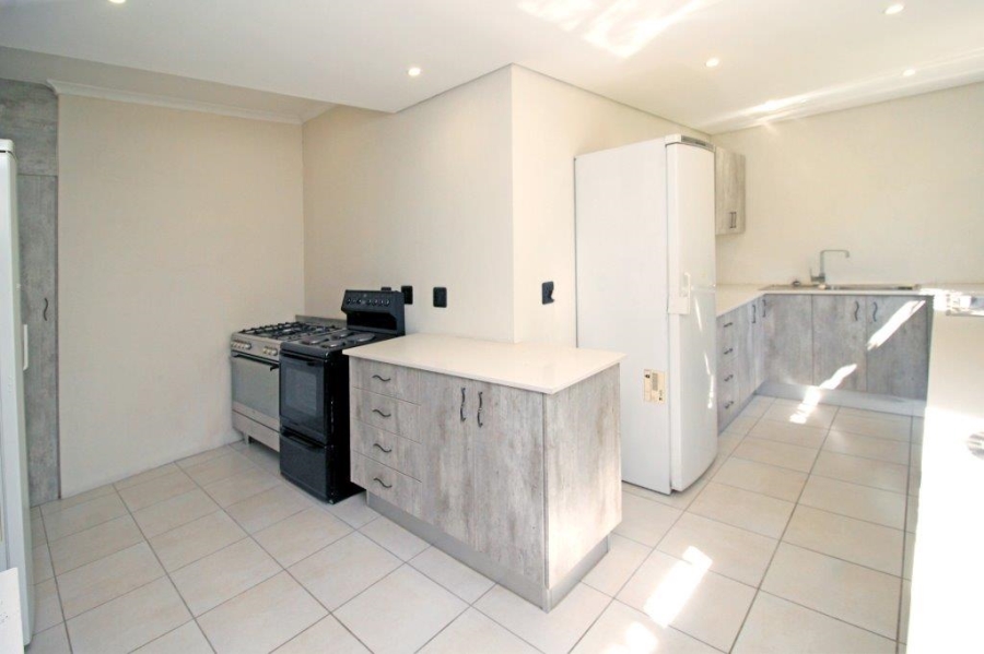 4 Bedroom Property for Sale in Glenhazel Gauteng