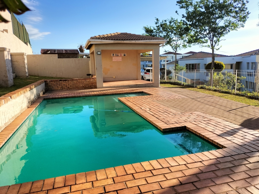 2 Bedroom Property for Sale in Discovery Gauteng