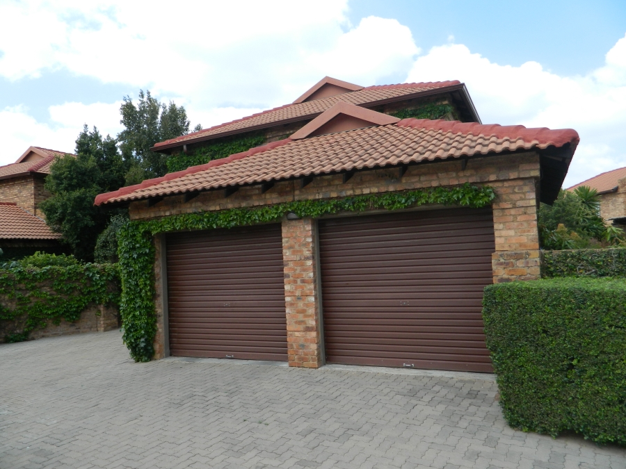 To Let 3 Bedroom Property for Rent in Six Fountains Residential Estate Gauteng