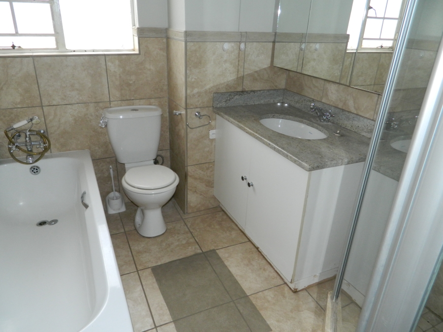 To Let 3 Bedroom Property for Rent in Six Fountains Residential Estate Gauteng