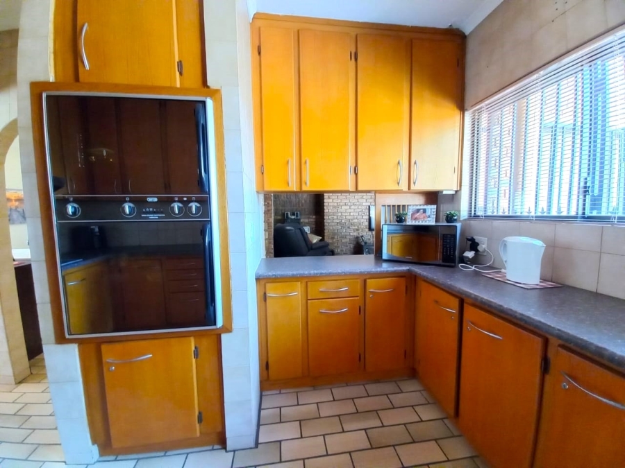 4 Bedroom Property for Sale in Dersley Gauteng