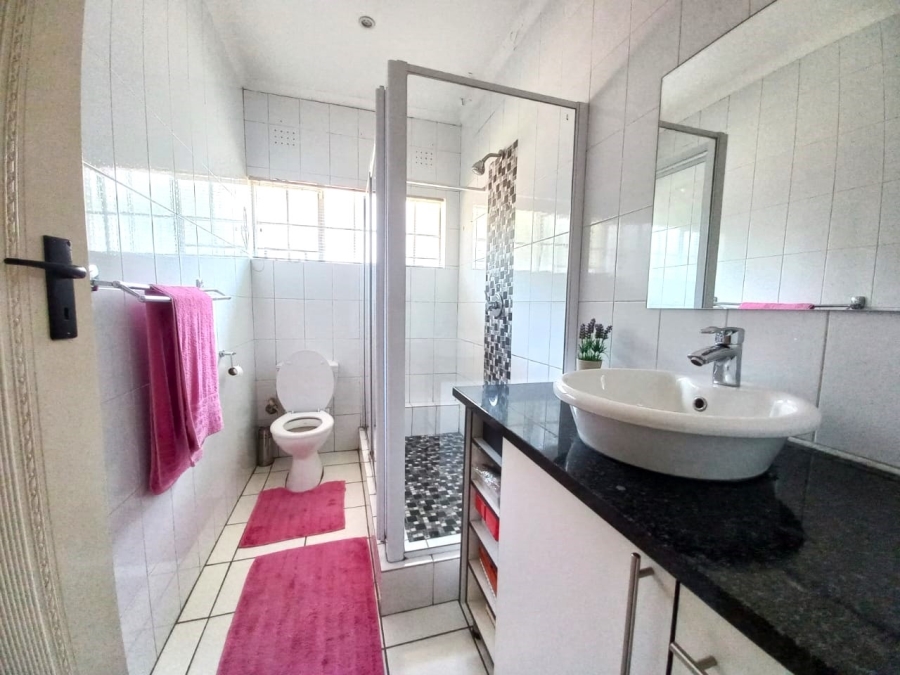 4 Bedroom Property for Sale in Dersley Gauteng